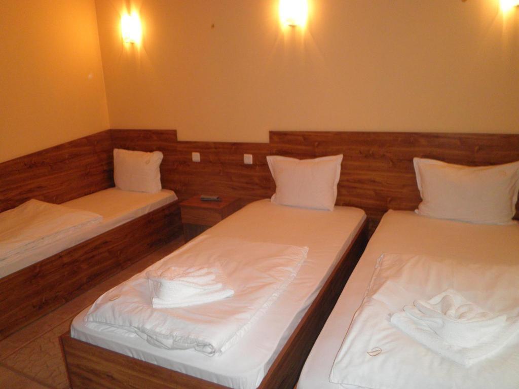 Hotel Complex Diana Cherven  Pokoj fotografie