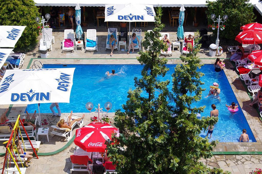 Hotel Complex Diana Cherven  Exteriér fotografie